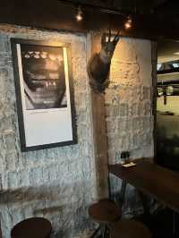 I’m Homeless Bar & Grill, Western Comfort with Rock & Ribs in Hat Yai
