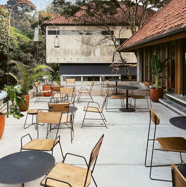 Hidden Gem Cafe in North Bandung