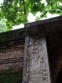 วัดอุโมงค์ (Wat Umong)