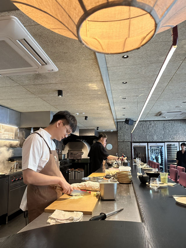 Dining at One Prawn & Co: A Modern Seafood Experience in Singapore 🇸🇬 