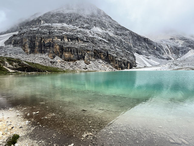 🏔️ Five-Colored Lake & Milk Lake — Sacred Beauty of Daocheng 