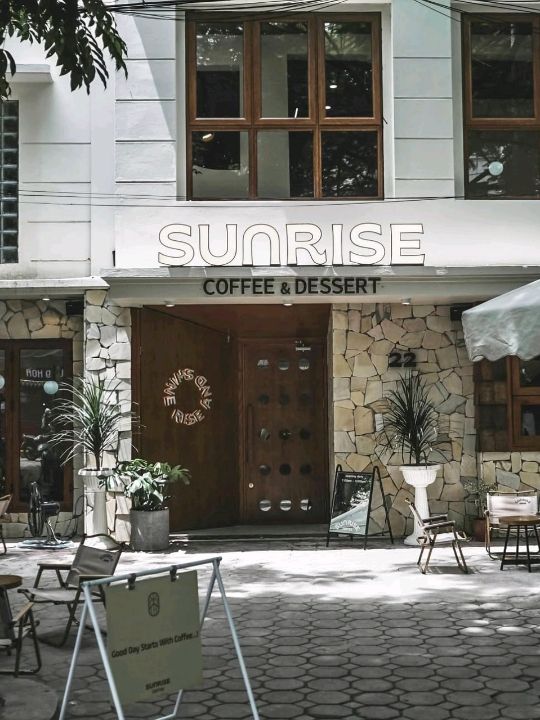 Sunrise Coffee & Dessert