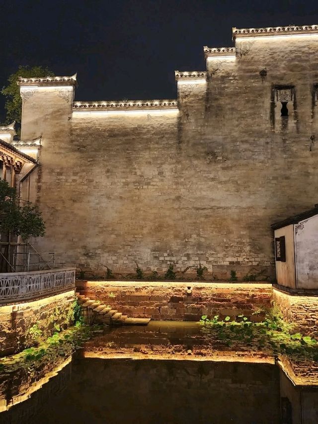 “Cliffside Harmony: Wuyuan’s Hui‑Style Living Legacy”