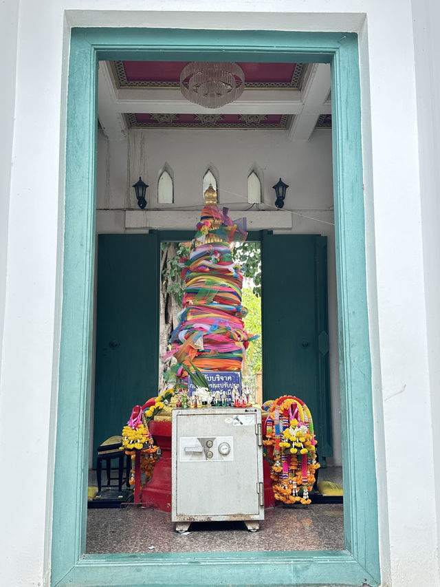 ไหว้สักการะ •ศาลหลักเมืองจังหวัดมหาสารคาม•