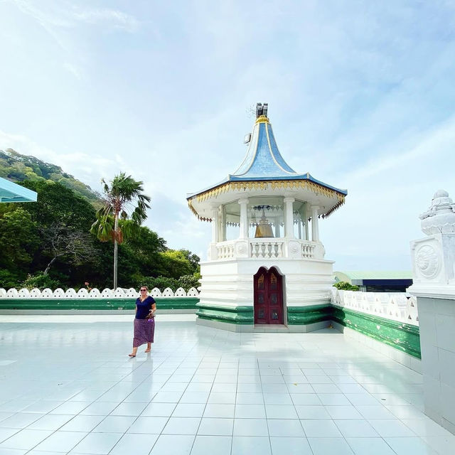 Experience the Spiritual Charm of the Golden Temple Experience the Spiritual Charm of the Golden Temple