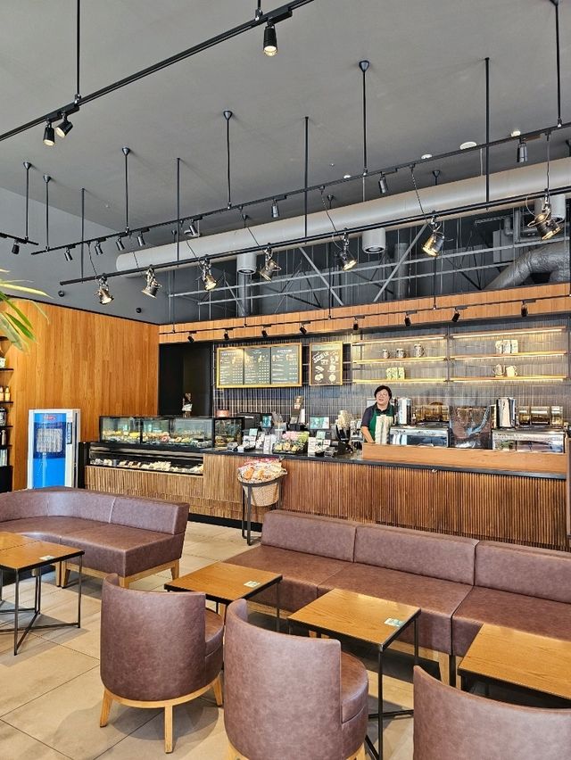 ☕都会のオアシスで過ごすひととき✨スターバックス コーヒー 名古屋グローバルゲート店