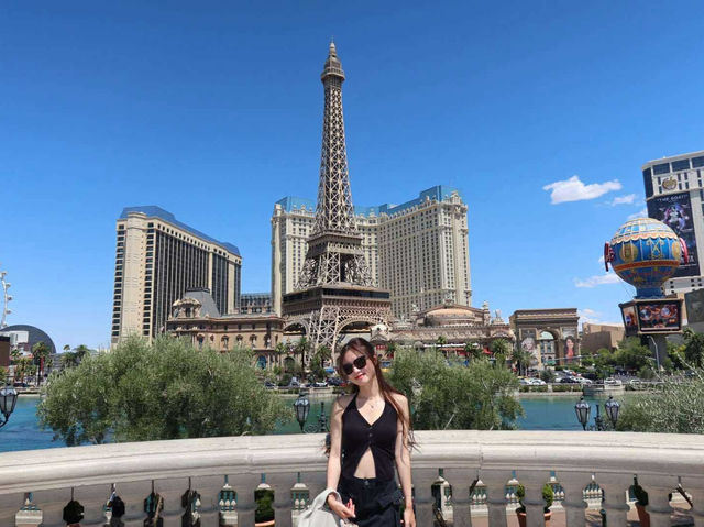 LA LA