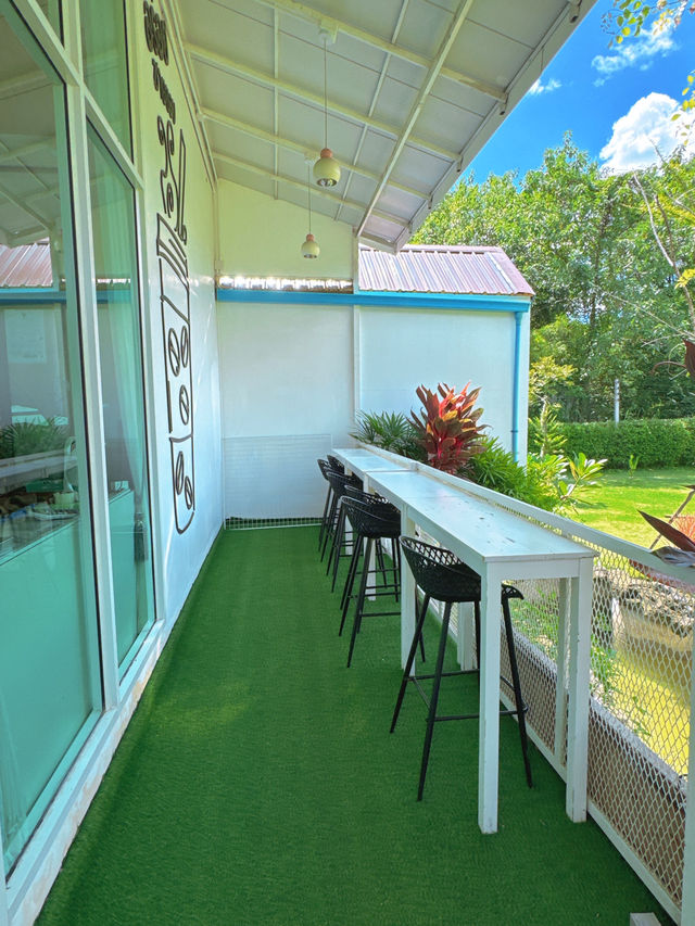 คาเฟ่ฟีลกู้ดในสวนผึ้ง ราชบุรี ขนมอร่อย ราคาดี