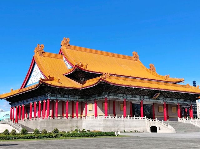 Chiang Kai-Shek Memorial Hall – Taipei’s Iconic Landmark 🏯✨