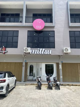 Mittsu Café & Dessert, Camilan Unik dan Suasana Ramah Keluarga di Batam