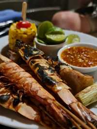 มาดูโชว์ควงกระบองไฟที่ภูเก็ต