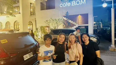 クラークのカフェ巡りで素敵な一日を過ごしました。 — traveler post in マバラカット