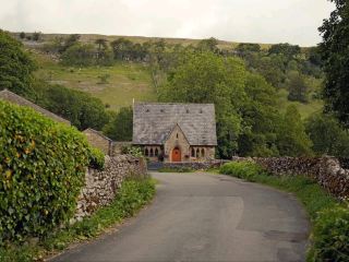 Exploring the Charm of Arncliffe in West Yorkshire
