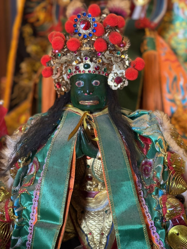 馬祖北竿|芹壁天后宮:依山傍海的信仰歸處,在香煙裊裊裡聽見海的回聲 馬祖北竿|芹壁天后宮:依山傍海的信仰歸處,在香煙裊裊裡聽見海的回聲
