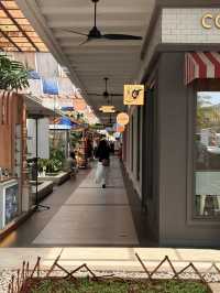 Shop and Stroll at Jakarta! 🛍️
