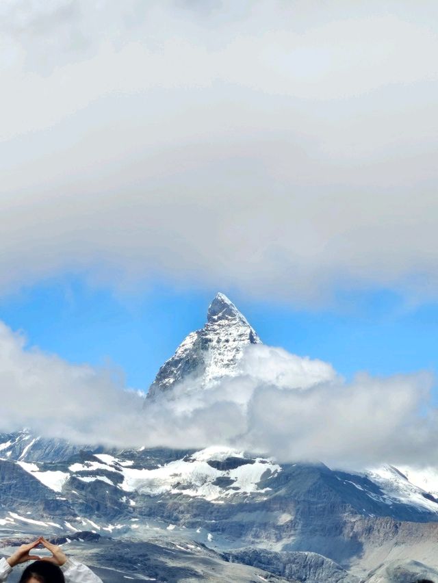 🚞 Epic Matterhorn Daytrip: Scenery, Trains & Glacier Vibes in Zermatt 🇨🇭❄️ 🚞 Epic Matterhorn Daytrip: Scenery, Trains & Glacier Vibes in Zermatt 🇨🇭❄️