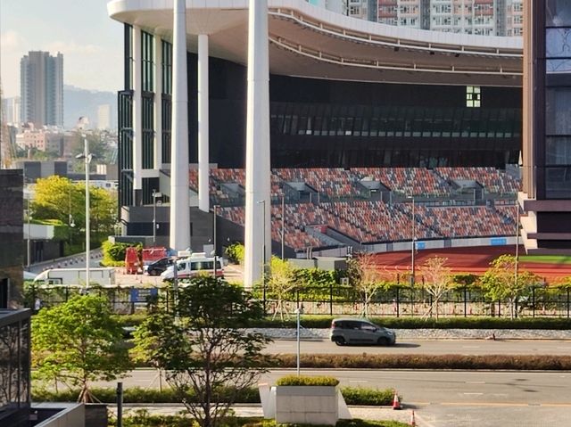 現代建築遇上海岸風光😎