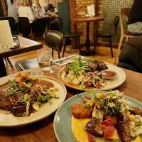 🇩🇰 Restaurant Tight: Cozy Comfort and Global Flavors in Copenhagen