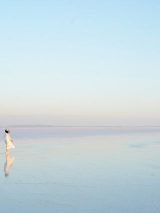 Lake Tuz is just like the Uyuni Salt Flats.