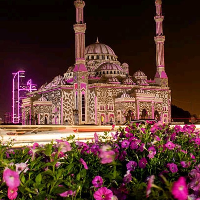 Al Noor Mosque: A Stunning design