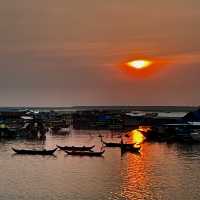 Sunset experience on Tonle Sap