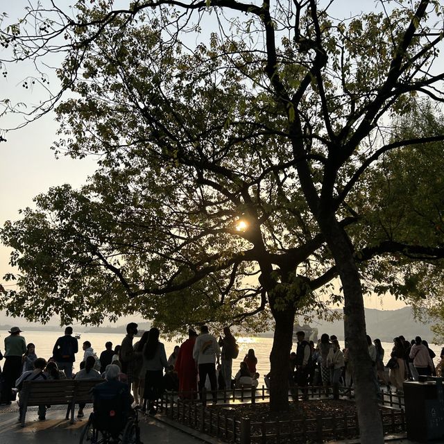 Hangzhou lakeside 