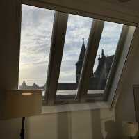 現代建築のスタイルを融合させたConservatorium Hotel