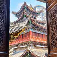 Luohan Arhat Temple in Chongqing 