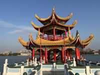 高雄龍虎塔