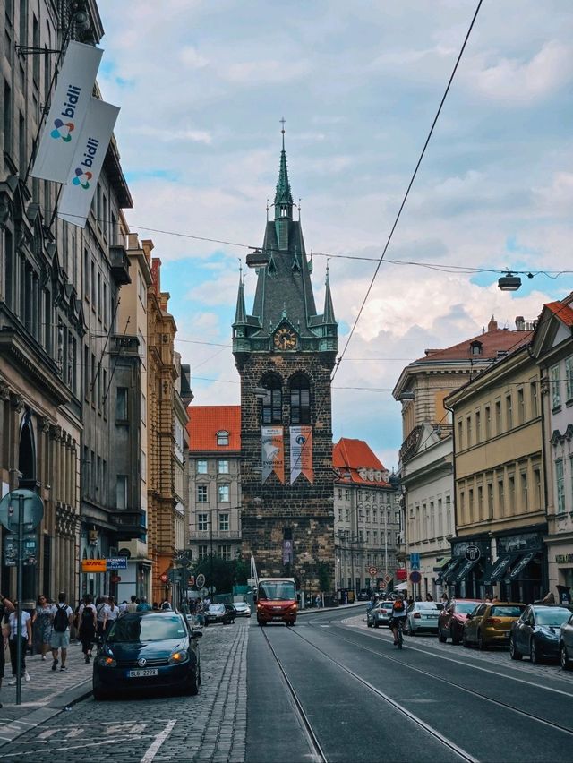 ✨ I mean... isn’t it the most beautiful city of Europe?!🇨🇿💫