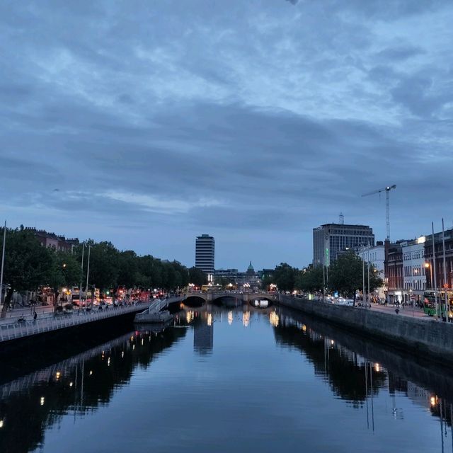 Evening walk along the River Liffey, Dublin