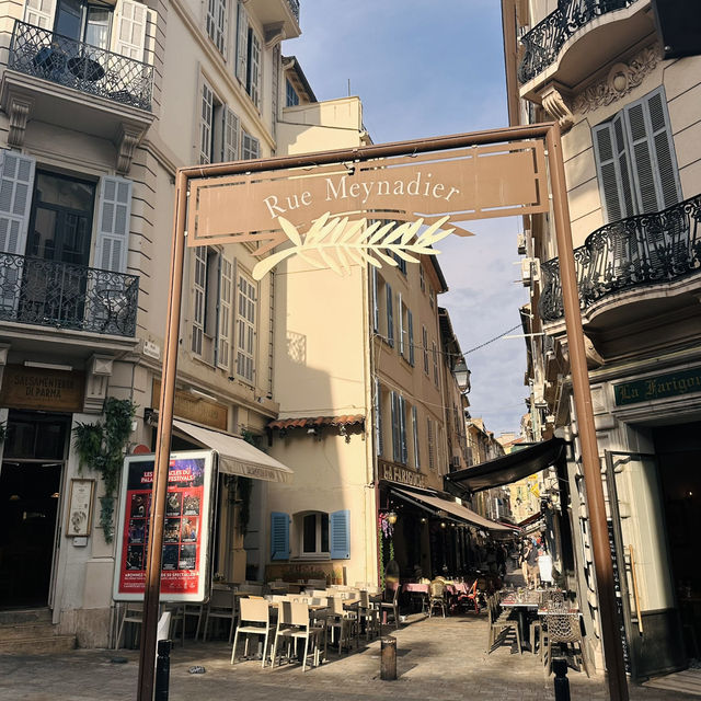 The street in Cannes that boasts of a delicious history!