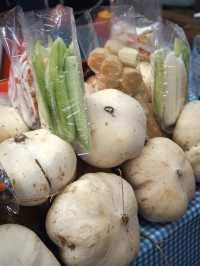 Mexico | Visit the local market and eat the traditional jicama 