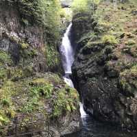 A waterfall to the lakes 