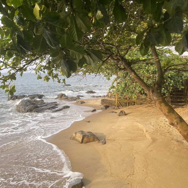 Unwind at the Idyllic Ngoye Beach in Kribi 🌴🌊