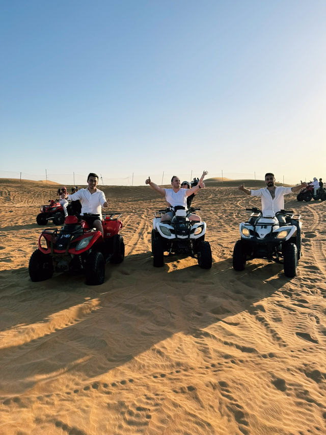 Dubai Desert Safari: A Thrilling Adventure in the Dunes! 🏜️🐪✨