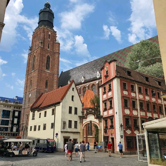 Wrocław: A City of Bridges, Dwarfs, and Hidden Charms 