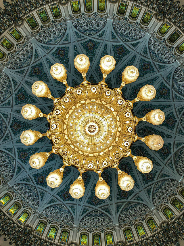The Spiritual Elegance of Oman’s Smaller Mosques 🕌