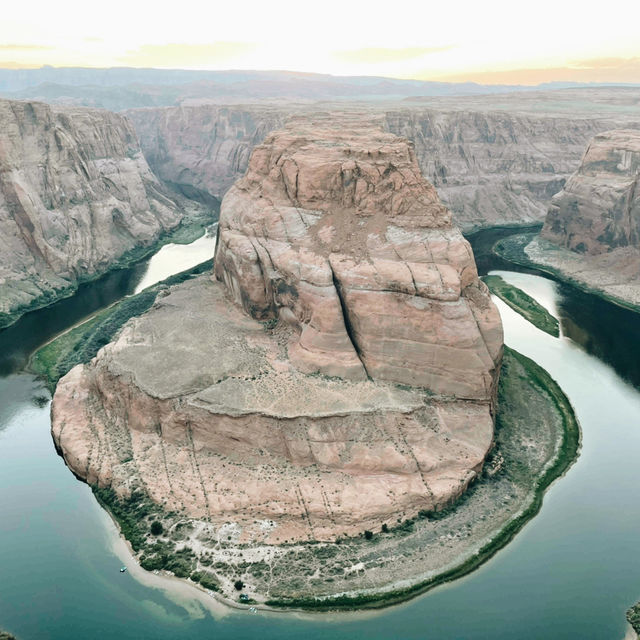 🚐✨ Page, Arizona – The Perfect Stopover on Your National Park Road Trip 🏞️🌄
