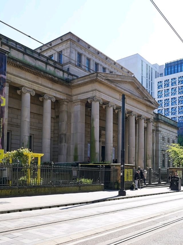 🖼 Manchester Art Gallery: A Cultural Treasure in the Heart of the City 🇬🇧✨