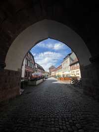 🏰✨ Gengenbach: Germany’s Fairytale Town Frozen in Time 🇩🇪🌸