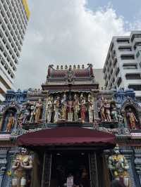 Discovering a Piece of Little India at Sri Krishnan Temple 🛕✨