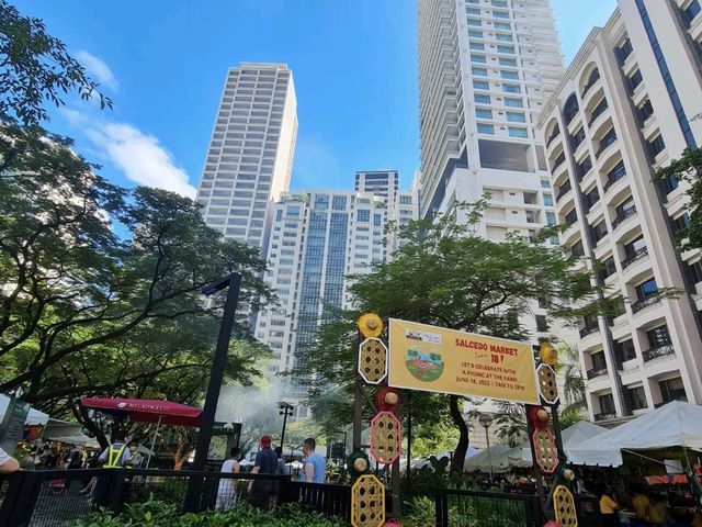A Little Gem Market in Makati🇵🇭