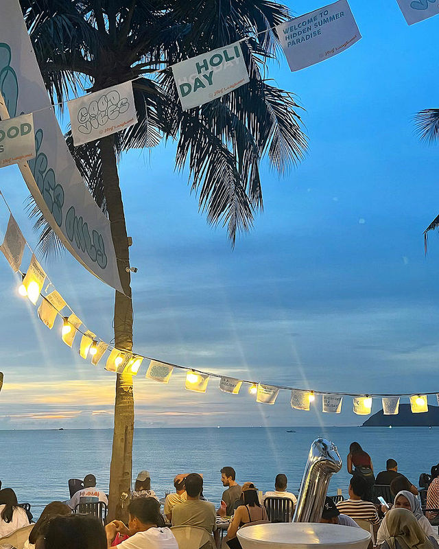 This Bar Has the Best Sunset View 🌊