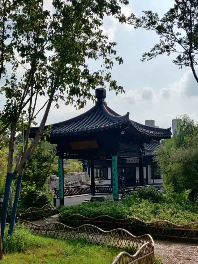 This is not Suzhou, but Zhengzhou!!