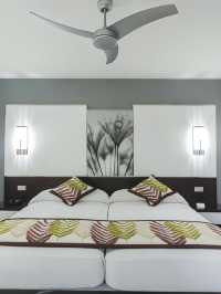 🌴🏨 Playa del Carmen's All-Inclusive Paradise 🍹✨