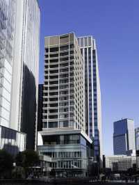 Tokyo's Cozy Corner: Oakwood Premier 🏙️✨