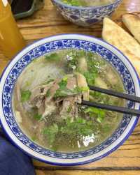 西安小記 | 碳水裡的十三朝古都