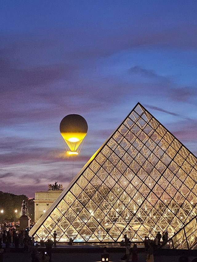 🇫🇷Ultimate Paris Bucket List: Top Attractions and Foodie Finds!