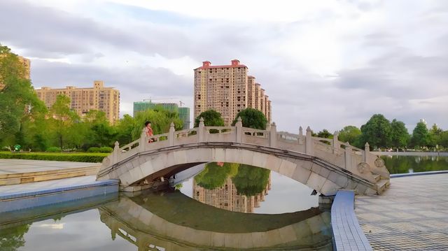 祁陽陶鑄廣場，永州人的客廳。